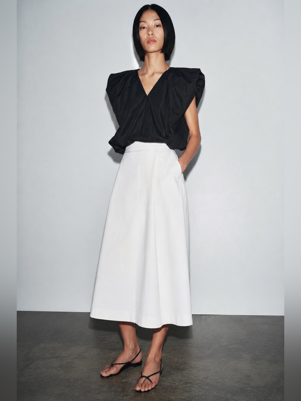 ZARA Black Sleeveles Poplin Bubble top with gathered hem S NWT - Picture 2 of 15